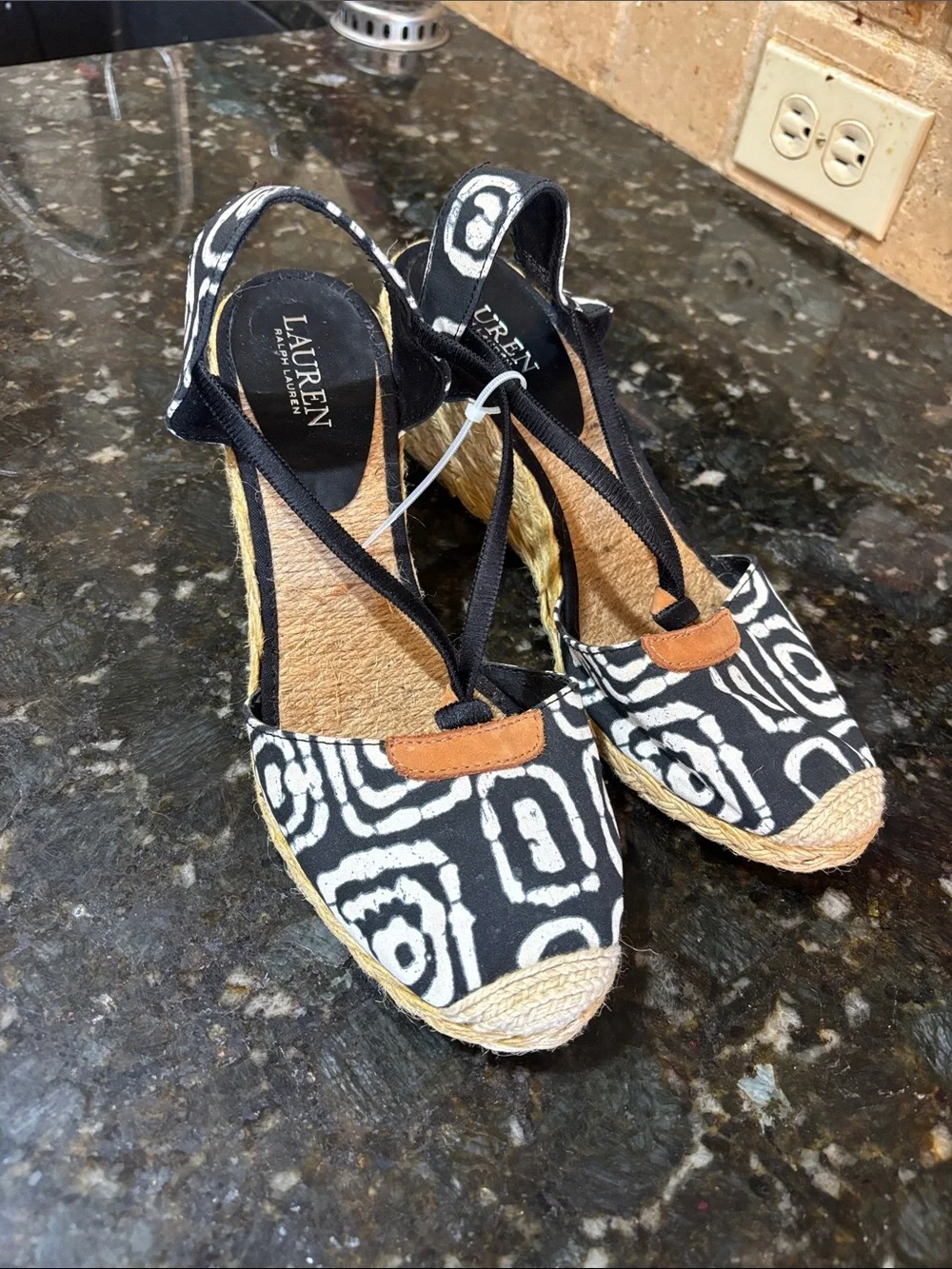 Lauren Ralph Lauren wedge sandals! Women’s 9.5